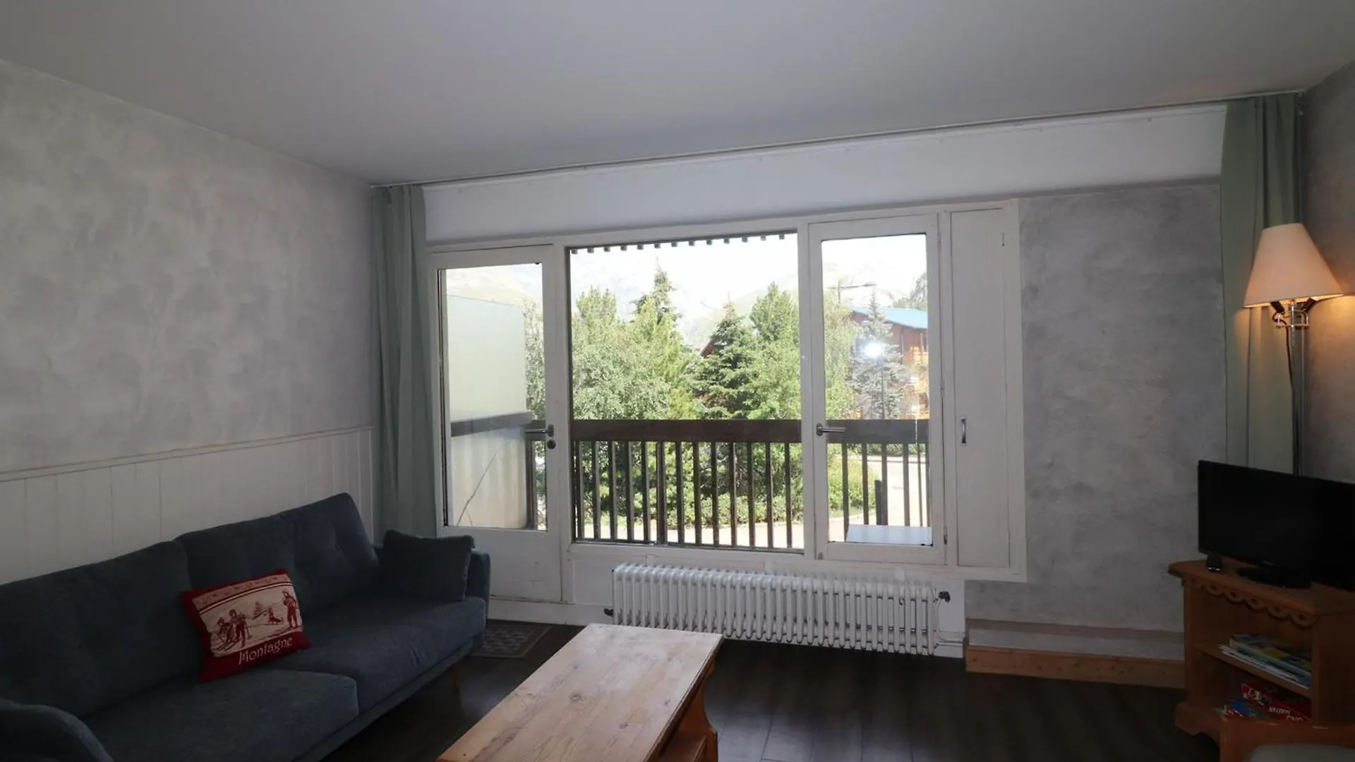 Appartement Lumineux Proche Pistes, Commerces, Balcon - Fr-1-502-408 蒂涅 0*,